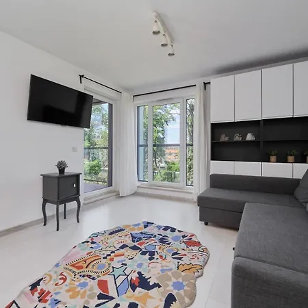 Spacious Dmowskiego By The River With Parking & Balcony By Renters * 브로츠와프