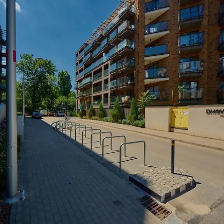 Spacious Dmowskiego By The River With Parking & Balcony By Renters 아파트
