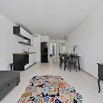 Spacious Dmowskiego By The River With Parking & Balcony By Renters