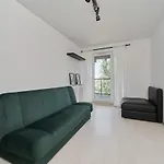 Spacious Dmowskiego By The River With Parking & Balcony By Renters Wroclaw