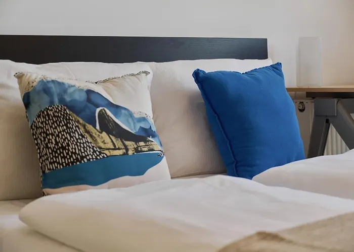 Spacious Dmowskiego By The River With Parking & Balcony By Renters アパート ヴロツワフ