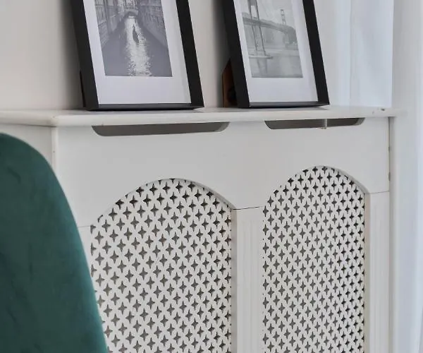 Spacious Dmowskiego By The River With Parking & Balcony By Renters Apartment Breslau